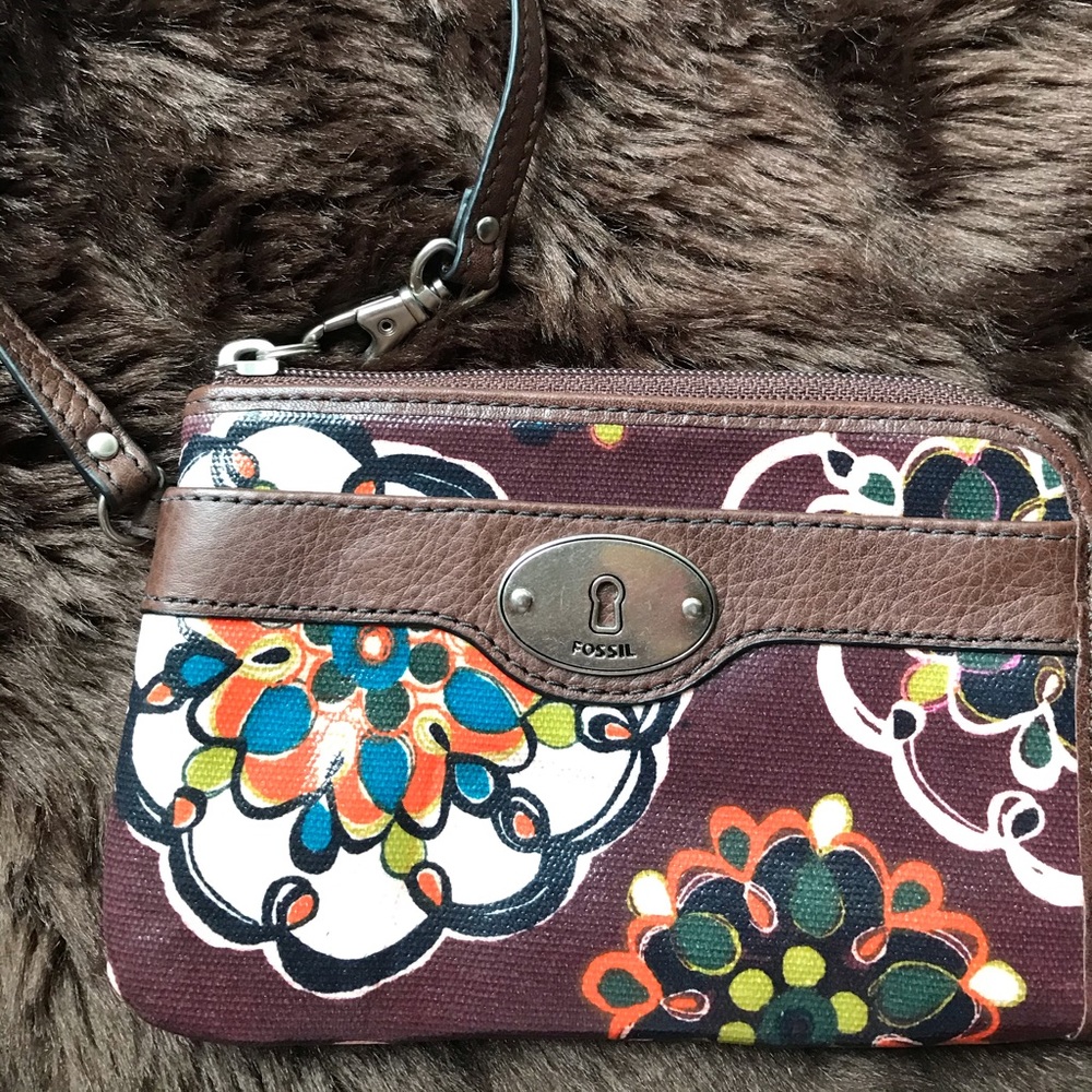 Fossil Wristlet Wallet. New Without The Tags. - image 1